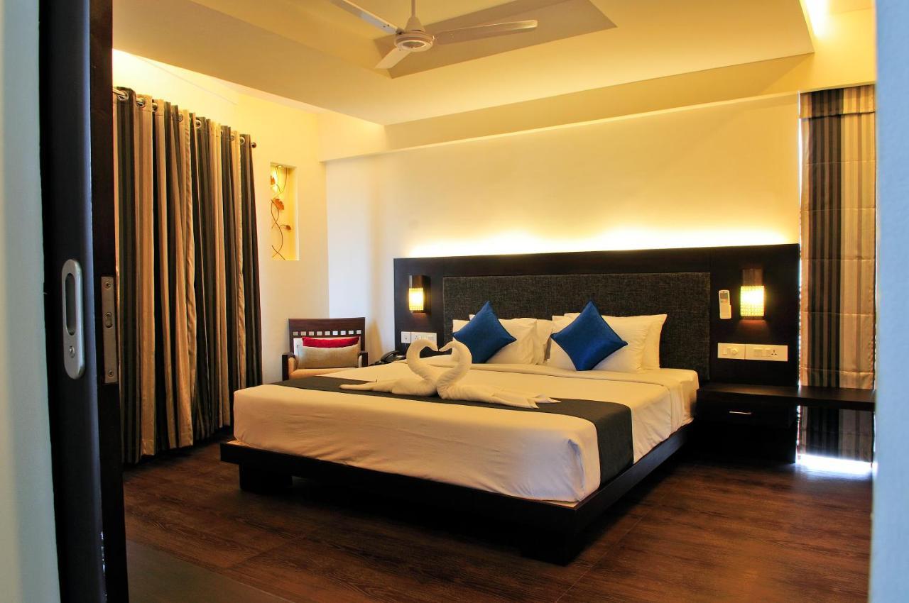 Copper Folia Hotel Kozhikode Luaran gambar