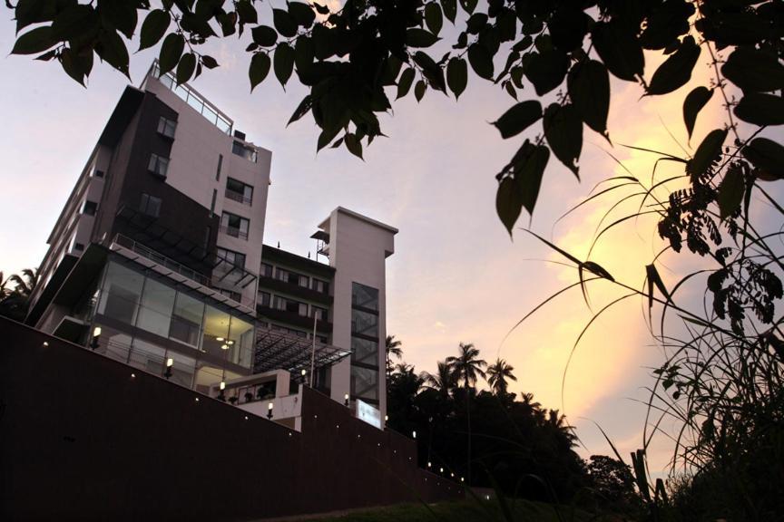 Copper Folia Hotel Kozhikode Luaran gambar