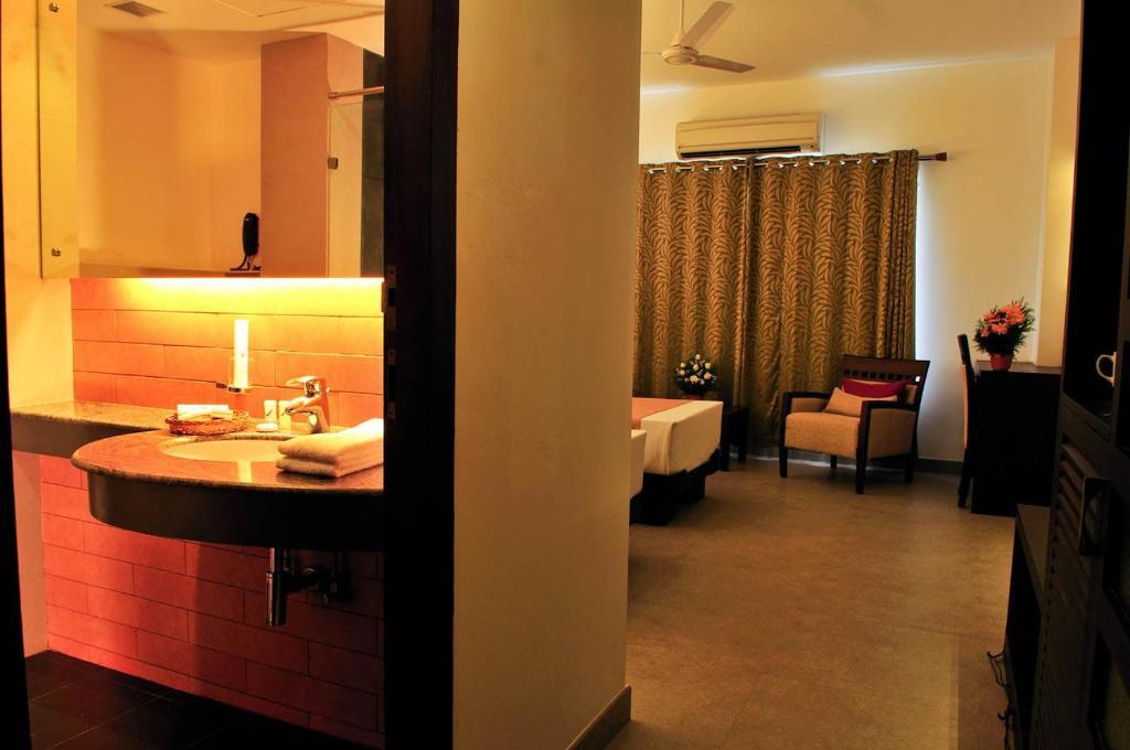 Copper Folia Hotel Kozhikode Luaran gambar